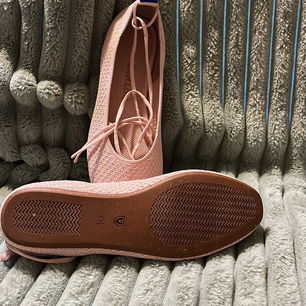 Rothy’s - Picture 3 of 4